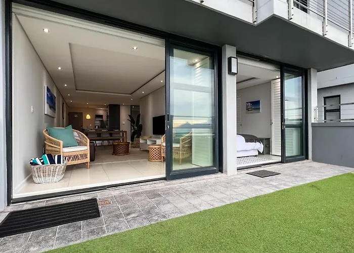 Seacrest Luxury Beachfront Apartment - Blouberg Beach