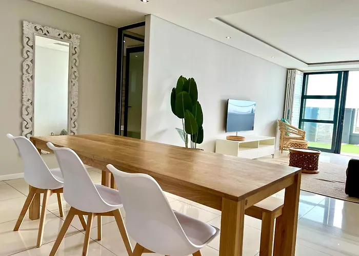 Seacrest Luxury Beachfront Apartment - Blouberg Beach